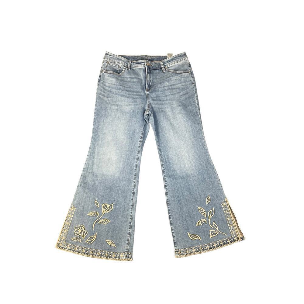 Chico’s Women’s So Sliming Girlfriend Flare Embroidered Design Jeans 12 Petite